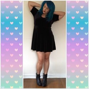 Black Scoop Neck Faux Velvet Mini Skater Dress 14